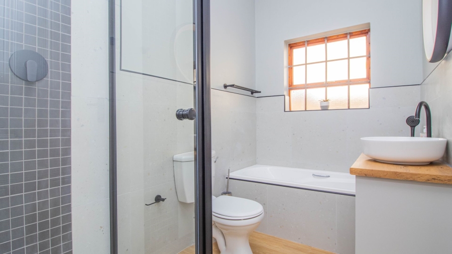 3 Bedroom Property for Sale in Sandbaai Western Cape